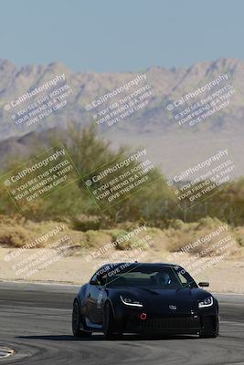 media/Oct-24-2025-Doghouse Garage (Fri) [[783d2ff07a]]/3-Intermediate/Session 2 (Turn 10)/